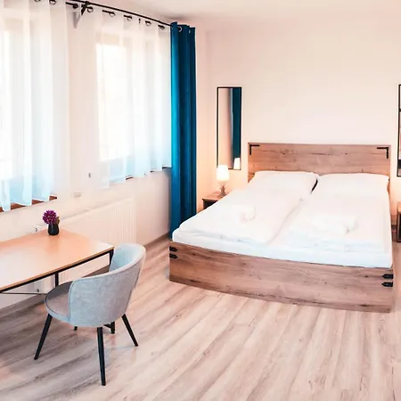 Kamence 3* Lipótszentmiklós